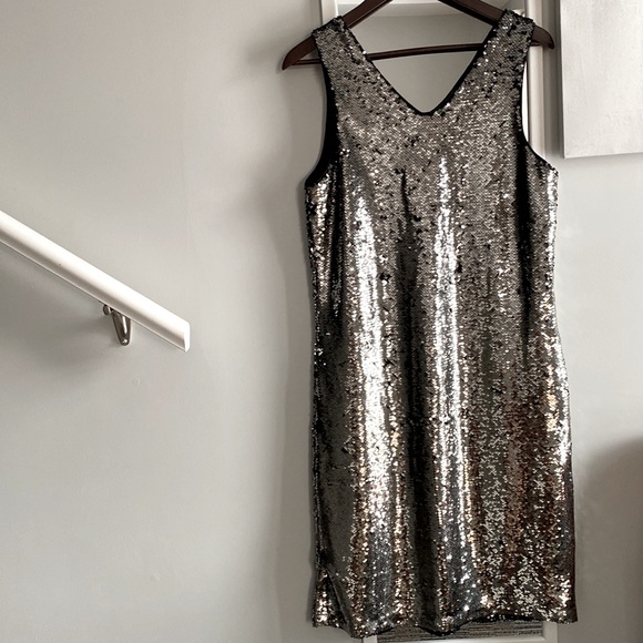 Ricki’s Holiday / Party / Event Sequin Dress - Picture 4 of 4